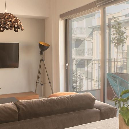 Luxury Apt With Parking-Living Stone Silver Афины Экстерьер фото