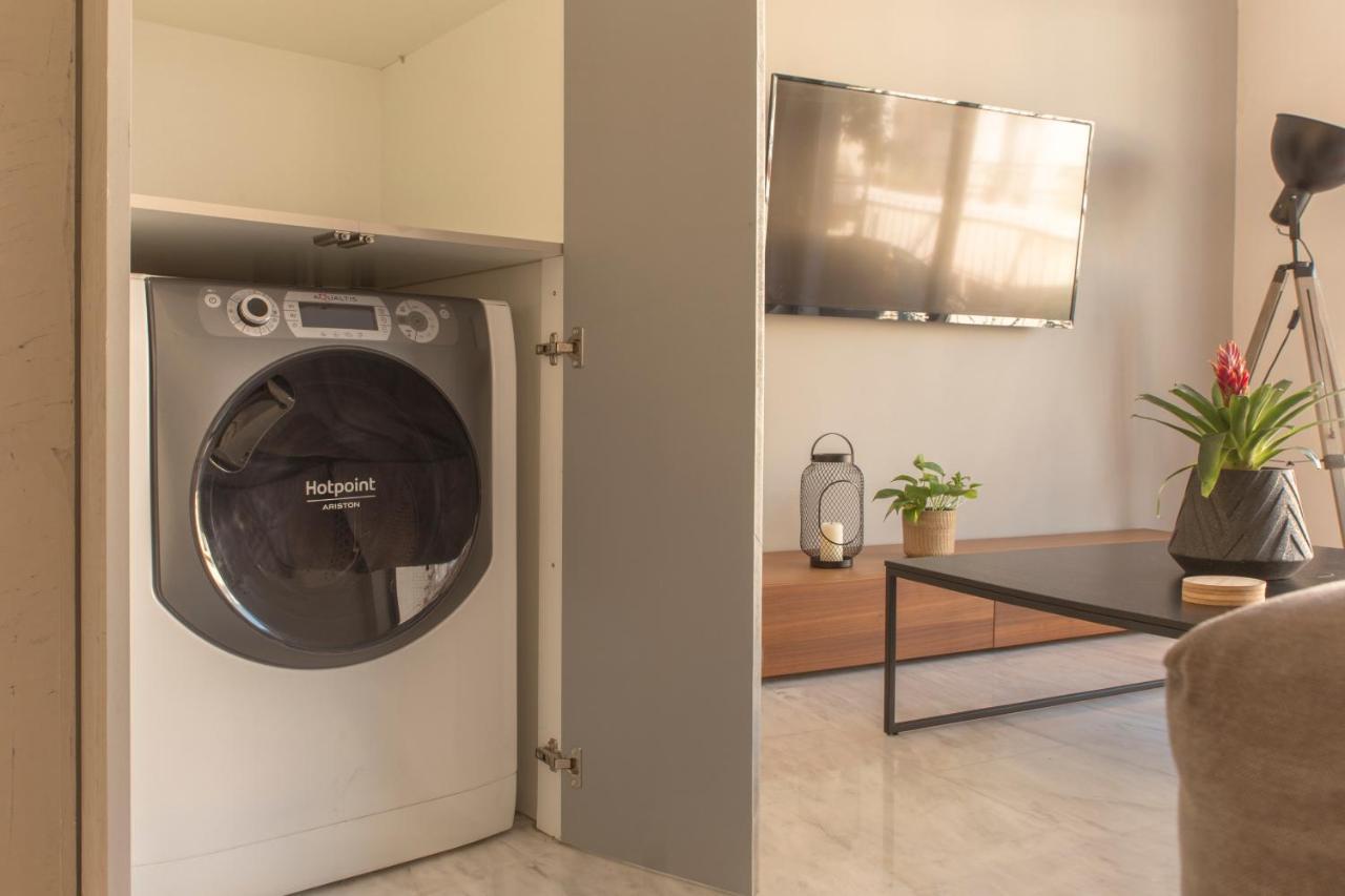 Luxury Apt With Parking-Living Stone Silver Афины Экстерьер фото